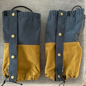 Flylow Two-Tone Gaiters - Black and Brown